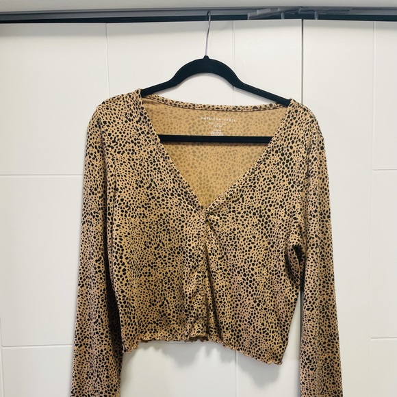 American Eagle Soft and Sexy Plush Long Sleeve - Picture 2 of 3